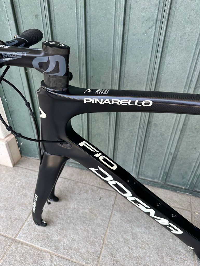 Used Pinarello Dogma F10 Disk Frameset 2021 Frameset 2021 Road & Gravel, Black — image 4 of 8