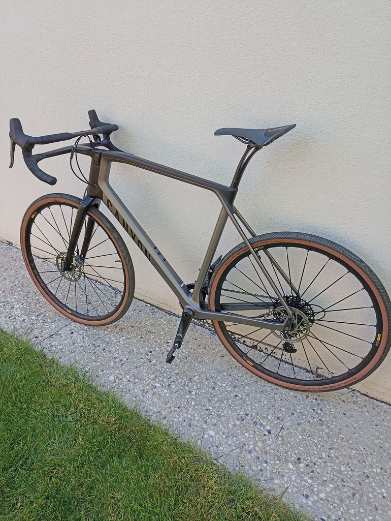 Used Canyon Grail CF SL 7 2021 2021 Road & Gravel, Light Gray — image 2 of 7