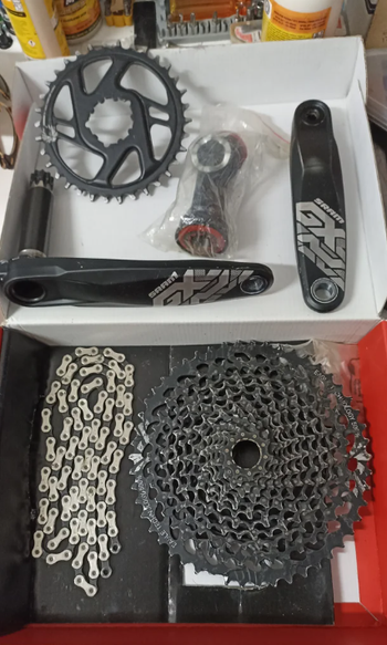 Used Scott Scott Spark RC 900 Team Green 2020 Mountainbike, Green, 29 — image 2 of 4