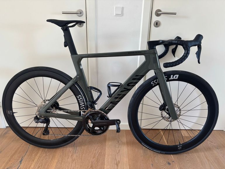 Used Canyon Aeroad CF SLX 7 Di2 2025 2025 Road & Gravel, Green — image 1 of 7