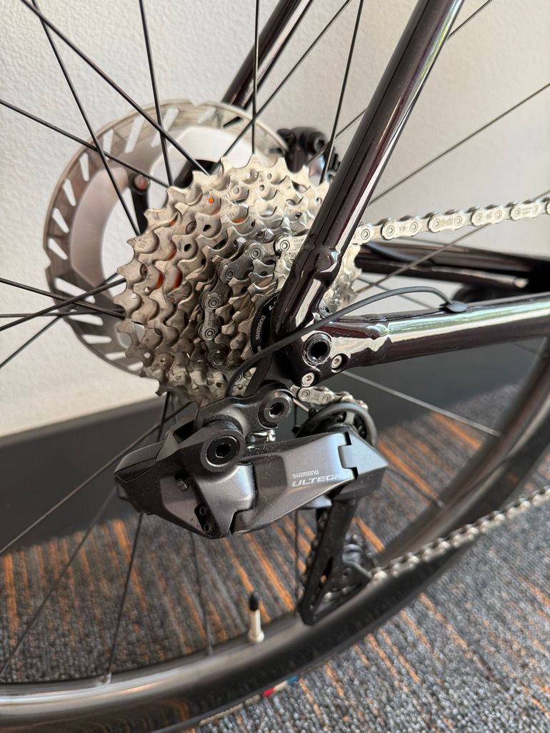 Used Trek Emonda ALR 7 2025 2025 Road & Gravel, Red — image 5 of 9