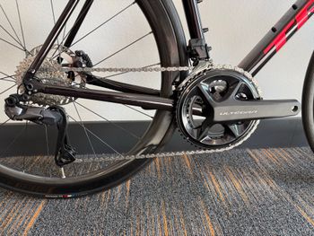 Used Trek Emonda ALR 7 2025 2025 Road & Gravel, Red — image 3 of 9