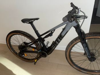 Used BMC Fourstroke AMP LT THREE 2024 2024 Mountainbike, Black, 29 — image 2 of 3