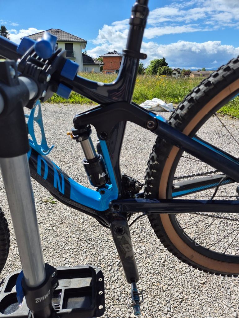 Used Canyon Canyon Spectral CF 8.0 2015 Mountainbike, Blue — image 4 of 4