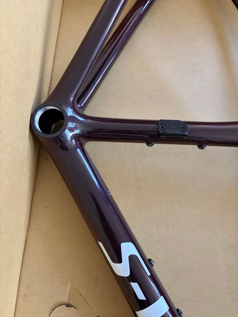 Used Specialized Tarmac Frameset 2023 Road & Gravel, Negro — image 3 of 5