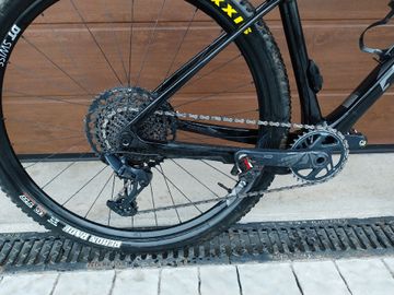 Brugt Giant XTC SL 2023 Mountainbike — billede 2 af 3