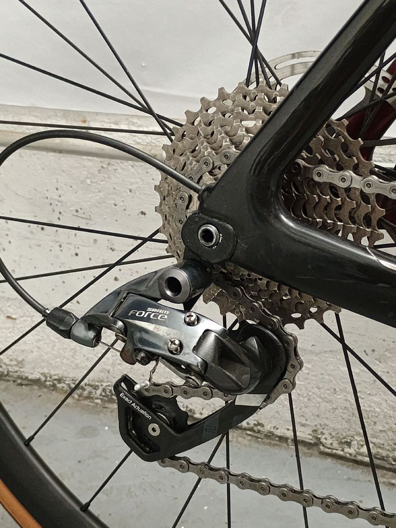Used Rose TEAM GF FOUR DISC Force 2019 2019 Road & Gravel, Schwarz — image 4 of 10