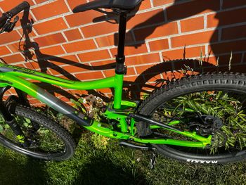 Used Giant Trance 2 2019 2019 Mountainbike, Green, 27.5 — image 6 of 11