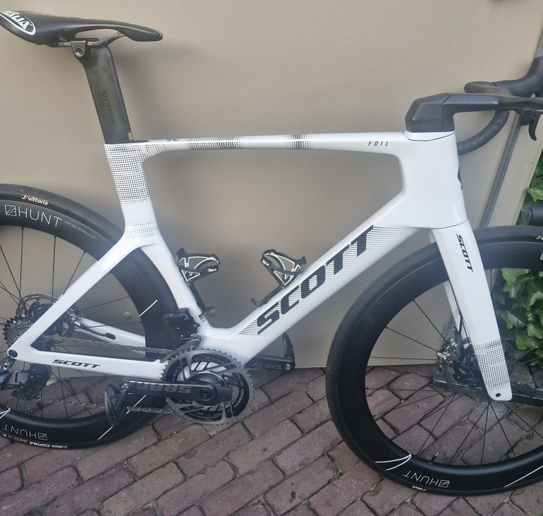 Used Scott Scott Foil RC (2025) - Custom Gloss White - SRAM Red AXS D1 2025 Road & Gravel, White — image 2 of 7