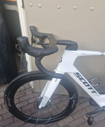 Used Scott Scott Foil RC (2025) - Custom Gloss White - SRAM Red AXS D1 2025 Road & Gravel, White — image 7 of 7
