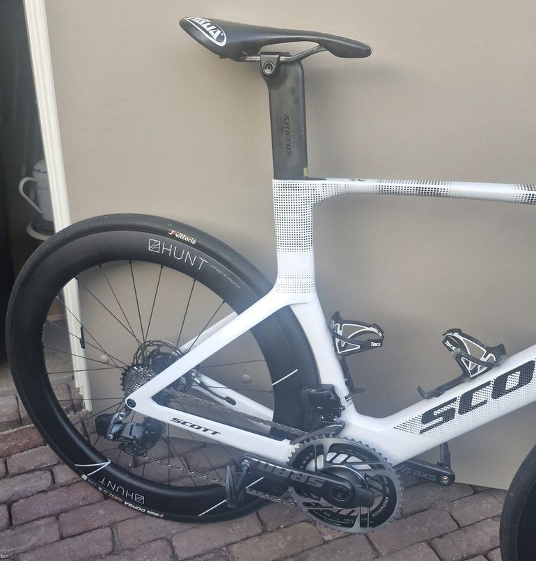 Used Scott Scott Foil RC (2025) - Custom Gloss White - SRAM Red AXS D1 2025 Road & Gravel, White — image 4 of 7