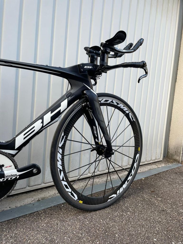 Used BH BH Custom Shimano Ultegra Di2 2017 Road & Gravel, Negro — image 4 of 8