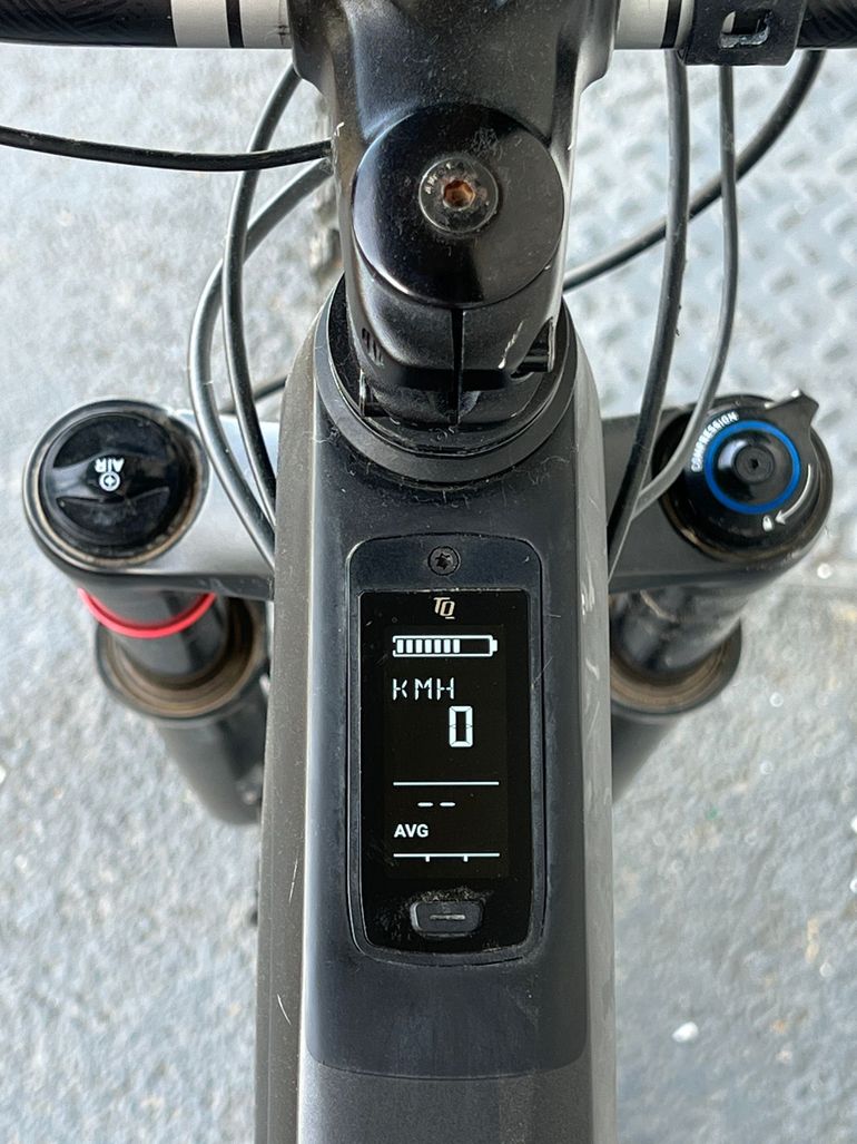 Used Trek Fuel EXe 9.5 2023 2023 Mountainbike, Black, 29 — image 5 of 8