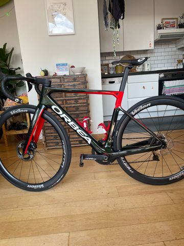 Tweedehands Orbea ORCA M10iLTD 2022 2022 Road & Gravel — afbeelding 2 van 10