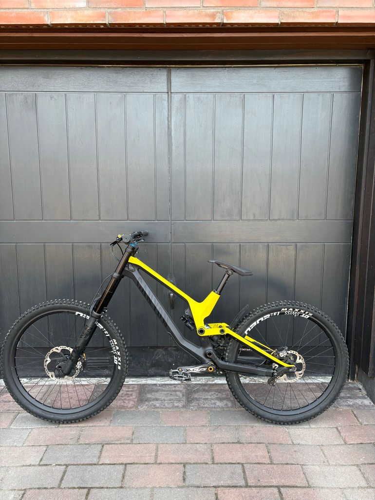 Used Canyon Sender CF 8.0 2019 2019 Mountainbike, Orange, 27.5 (650B) — image 1 of 4