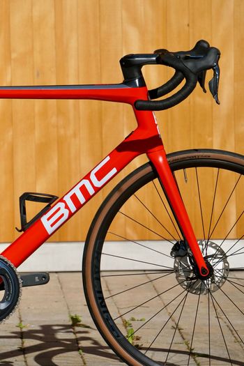 Used BMC Teammachine SLR01 DISC THREE 2019 2019 Road & Gravel — image 3 of 19