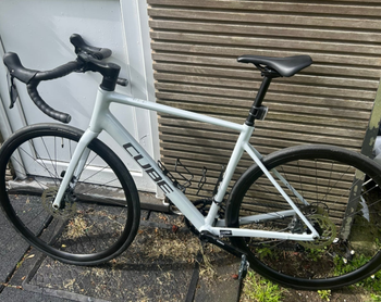 Used CUBE Attain Shimano Tiagra 2025 Road & Gravel — image 3 of 10
