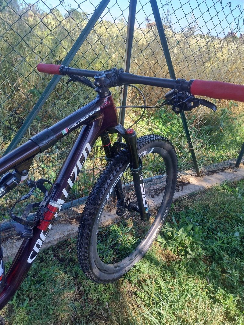 Used Specialized Epic Expert 2021 2021 Mountainbike, Red, 29 — image 5 of 5