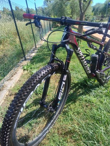 Used Specialized Epic Expert 2021 2021 Mountainbike, Red, 29 — image 4 of 5