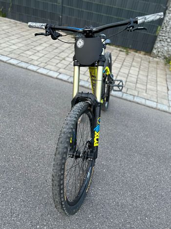 Used Giant Glory Other Shimano 2018 Mountainbike, Orange — image 4 of 4