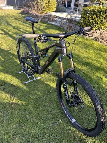 Rotwild R.E375 PRO 2022 2022 Mountainbike d'occasion — image 8 sur 12