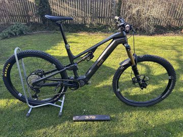 Rotwild R.E375 PRO 2022 2022 Mountainbike d'occasion — image 1 sur 12