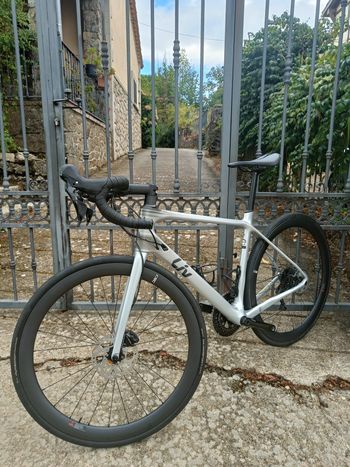 Used Liv Langma Advanced Disc 2 2024 2024 Road & Gravel, Light Gray — image 14 of 17