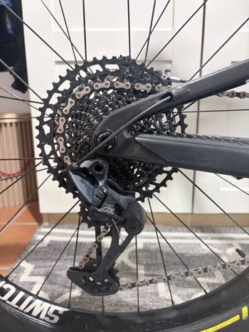 Used Santa Cruz HIGHTOWER X01 / Carbon CC / 29 2022 2022 Mountainbike, Grigio chiaro — image 4 of 8