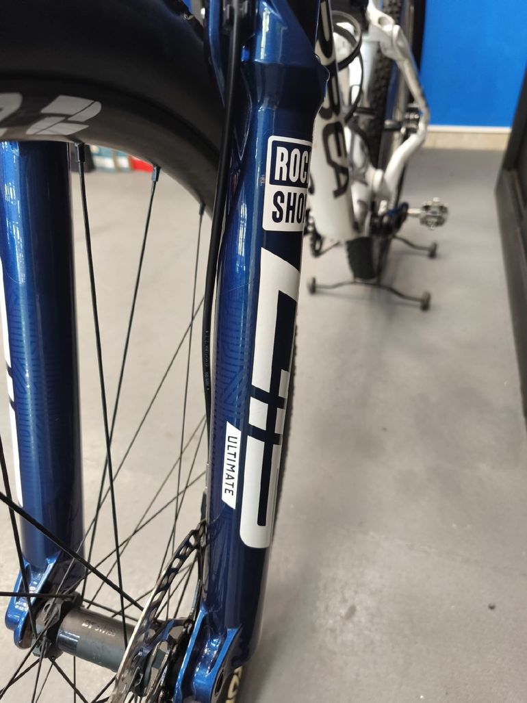 Used Orbea Oiz OMX Frameset 2025 Mountainbike, White — image 5 of 10