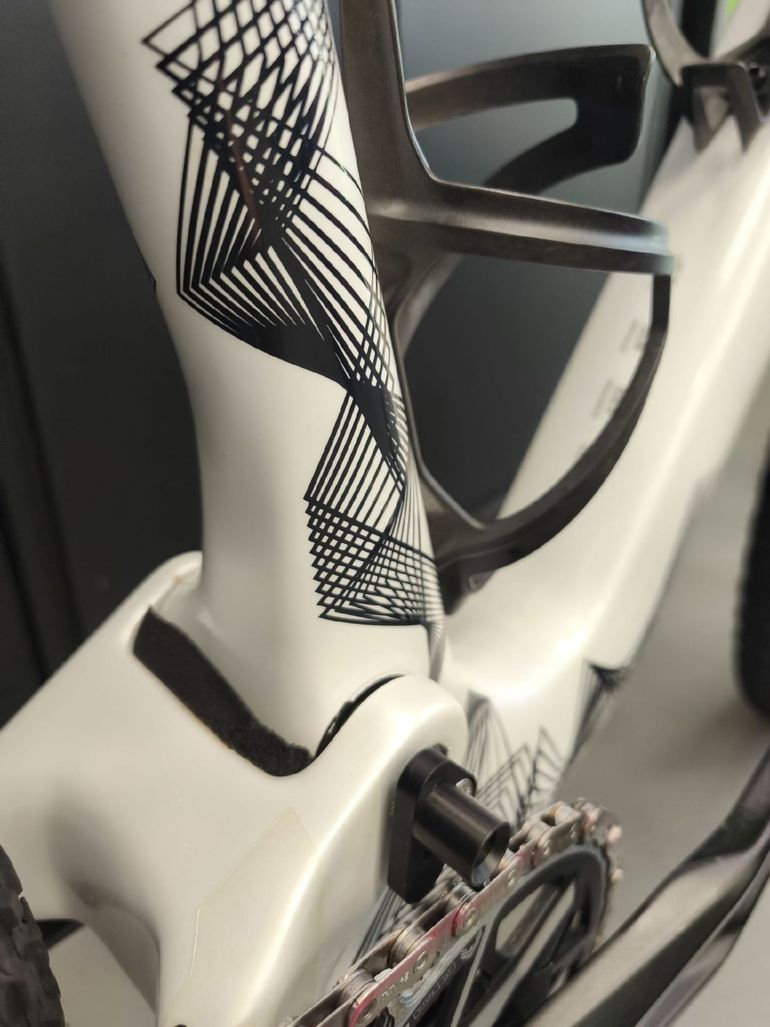 Used Orbea Oiz OMX Frameset 2025 Mountainbike, White — image 6 of 10