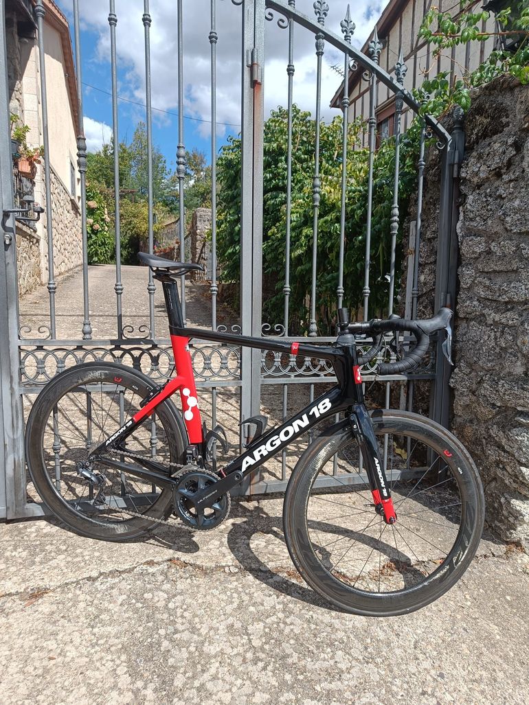 Used Argon 18 Nitrogen Shimano Ultegra Di2 2019 Road & Gravel, Black — image 8 of 32