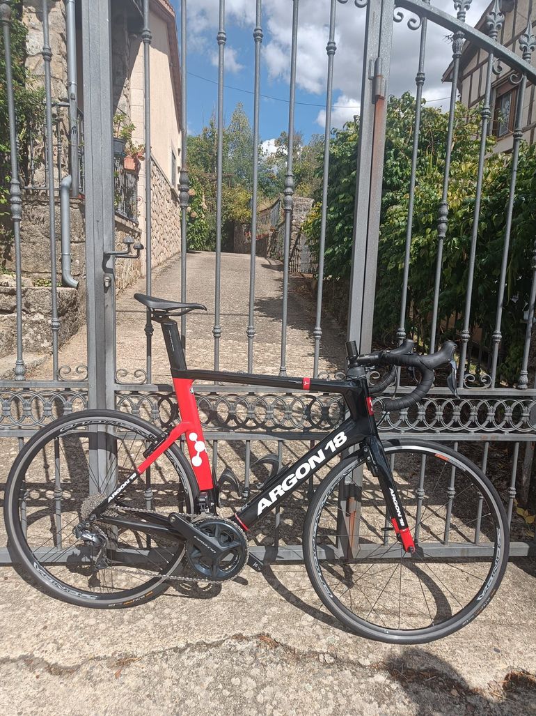 Used Argon 18 Nitrogen Shimano Ultegra Di2 2019 Road & Gravel, Black — image 9 of 32
