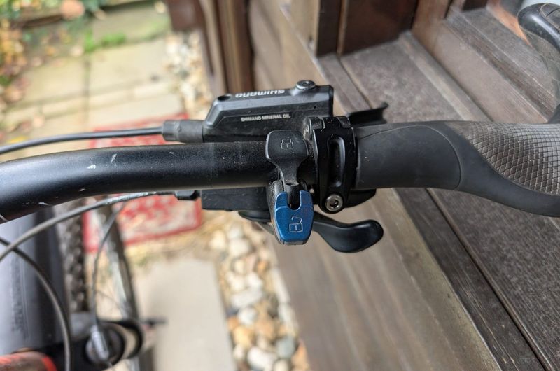 Used Giant DIRT-E+ 1 LTD 2018 Mountainbike, Red — image 5 of 12