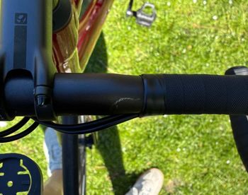 Used Trek Domane AL 2 Gen 4 2024 2024 Road & Gravel, Rosso — image 3 of 3