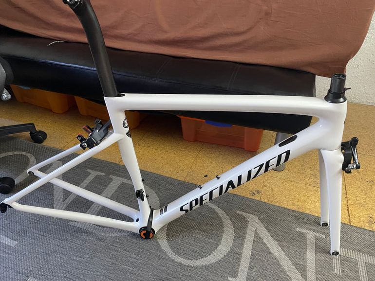 Used Specialized Tarmac Pro Frameset 2019 Frameset 2019 Road & Gravel, Blanco — image 1 of 5