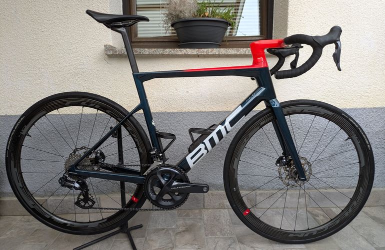 Used BMC Teammachine SLR01 ONE P2P 2022 2022 Road & Gravel, Green — image 1 of 10