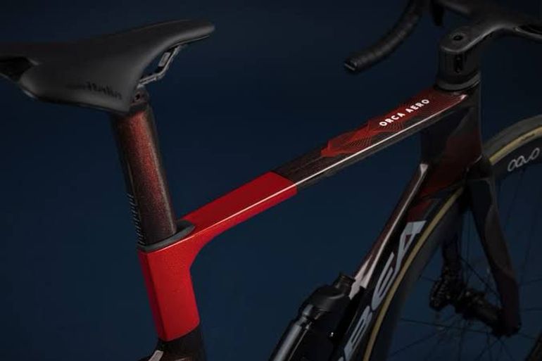 Used Orbea ORCA AERO M20i REPLICA 2025 2025 Road & Gravel, Red — image 3 of 3