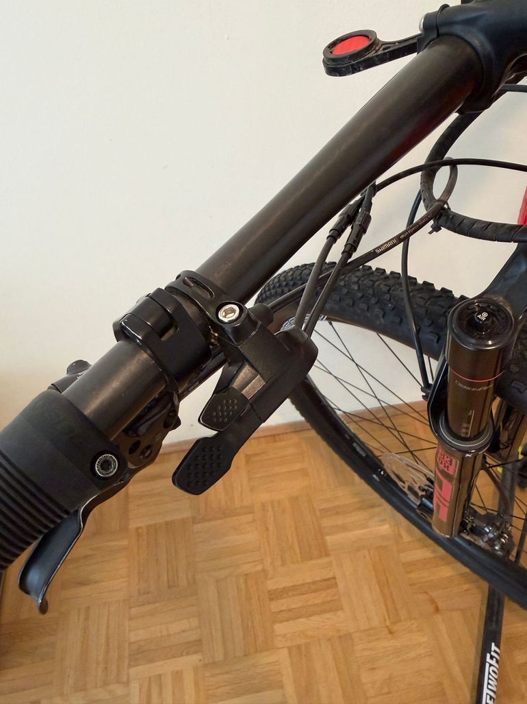 Used Trek Supercaliber 9.8 GX 2021 2021 Mountainbike, Red, 29 — image 13 of 16