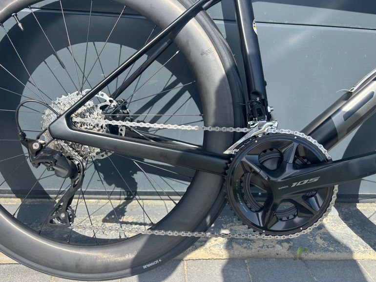 Used BMC Teammachine SLR FOUR 2026 2026 Road & Gravel — image 3 of 5