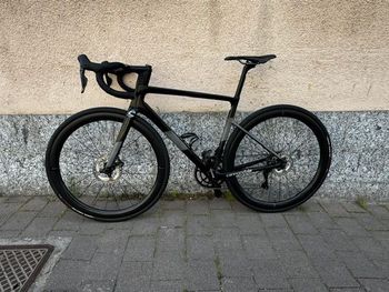 Used Cannondale SuperSix EVO Neo 1 2021 2021 Road & Gravel — image 2 of 4