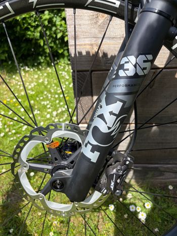Used Conway Xyron S 5.9 Full Suspension 2024 2024 Mountainbike, Gris claro — image 7 of 8