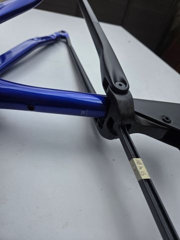 Used Orbea OIZ M-PRO 2025 Frameset 2025 Mountainbike, Blue, 29 — image 2 of 4