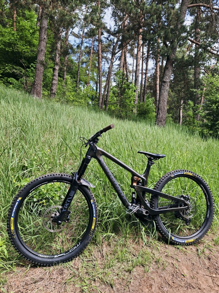 Used Propain Tyee SRAM GX 2022 Mountainbike, Black — image 1 of 6