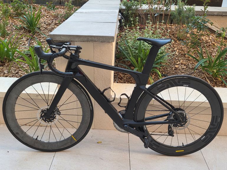 Used Cannondale SystemSix Hi-MOD 2021 Sram AXS (Force + Rival) 2021 Road & Gravel, Negro — image 1 of 11