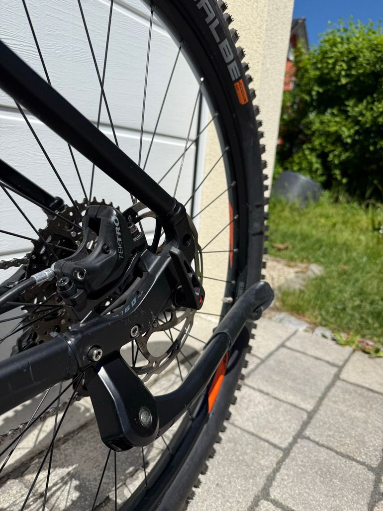 Used KTM Macina Shimano Deore XT 2023 Mountainbike, Black, 29 — image 10 of 17