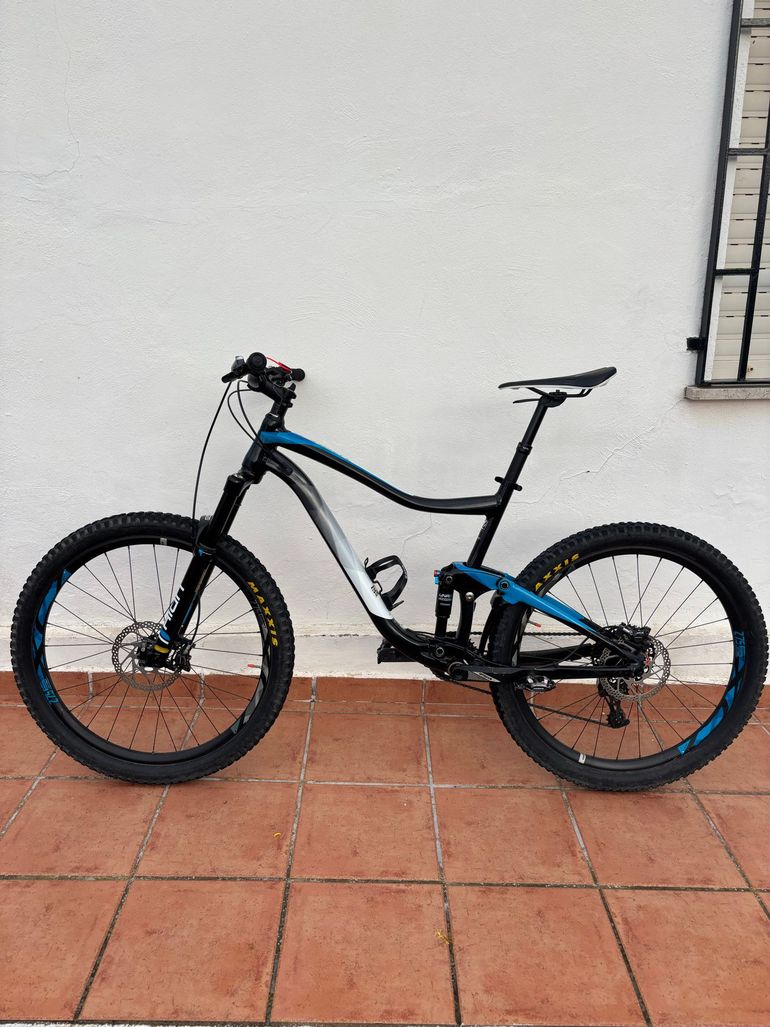 Used Giant Trance SRAM NX 2017 Mountainbike, Black — image 2 of 8