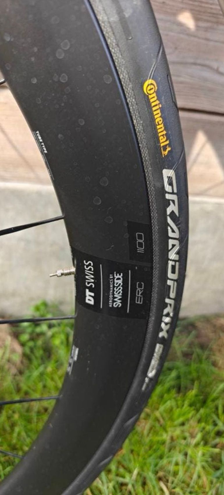 Used Canyon Endurace CF SLX 9 Di2 2023 2023 Road & Gravel, Negro — image 5 of 7