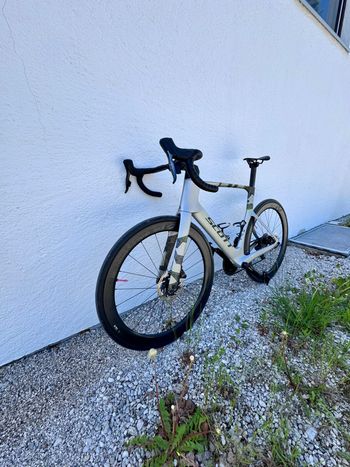 Used Scott Foil RC 30 2025 2025 Road & Gravel, Grigio chiaro — image 3 of 18