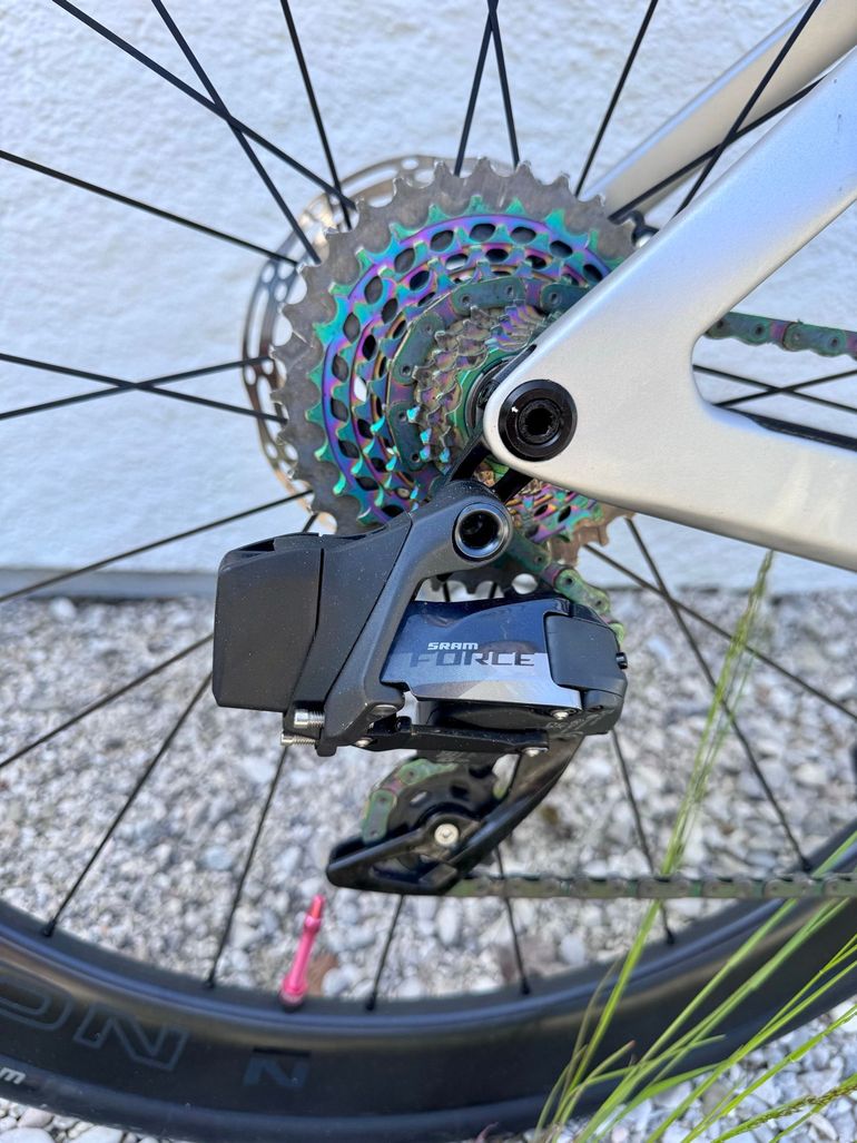 Used Scott Foil RC 30 2025 2025 Road & Gravel, Grigio chiaro — image 12 of 18