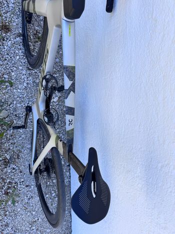 Used Scott Foil RC 30 2025 2025 Road & Gravel, Grigio chiaro — image 9 of 18